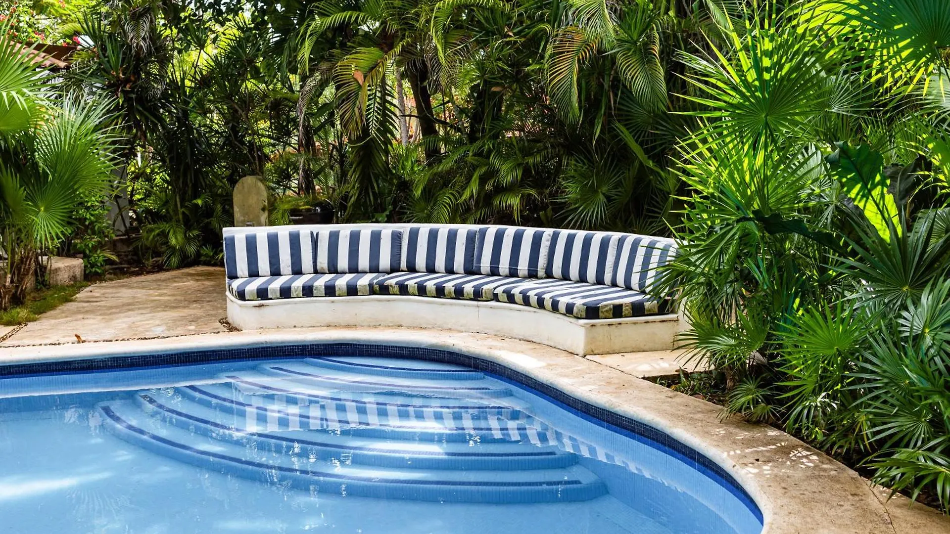 Villas Xaguar By Playasky Playa del Carmen 0*,